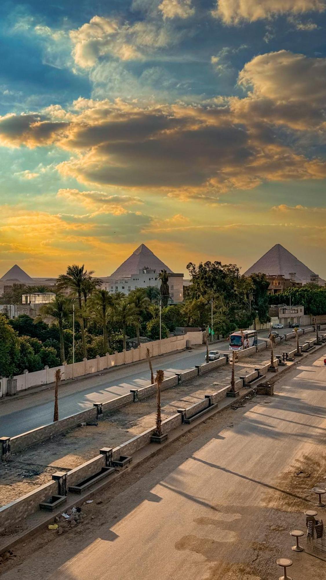 Almas Pyramids Hotel Kafret el-Gabal エクステリア 写真