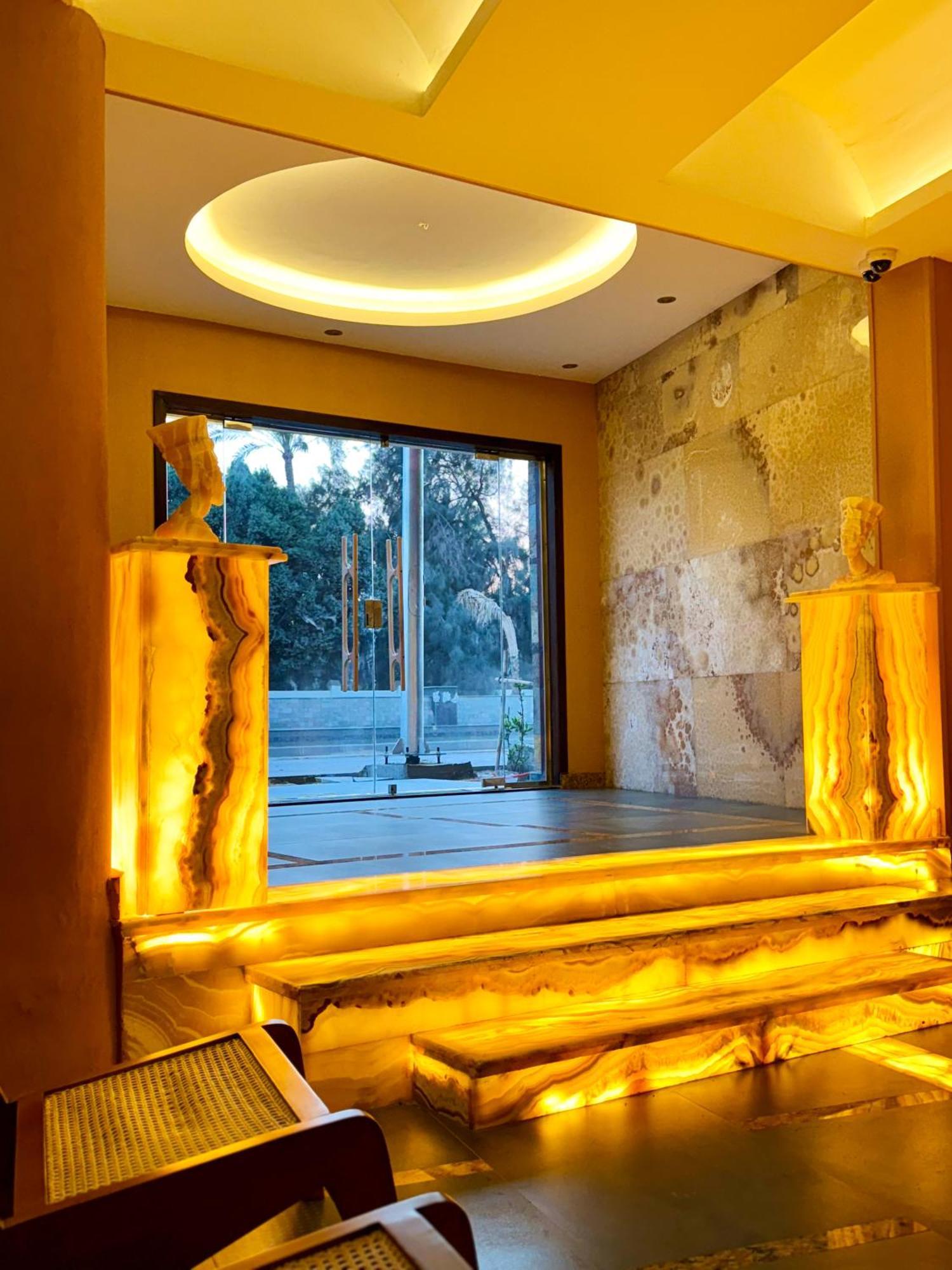 Almas Pyramids Hotel Kafret el-Gabal エクステリア 写真