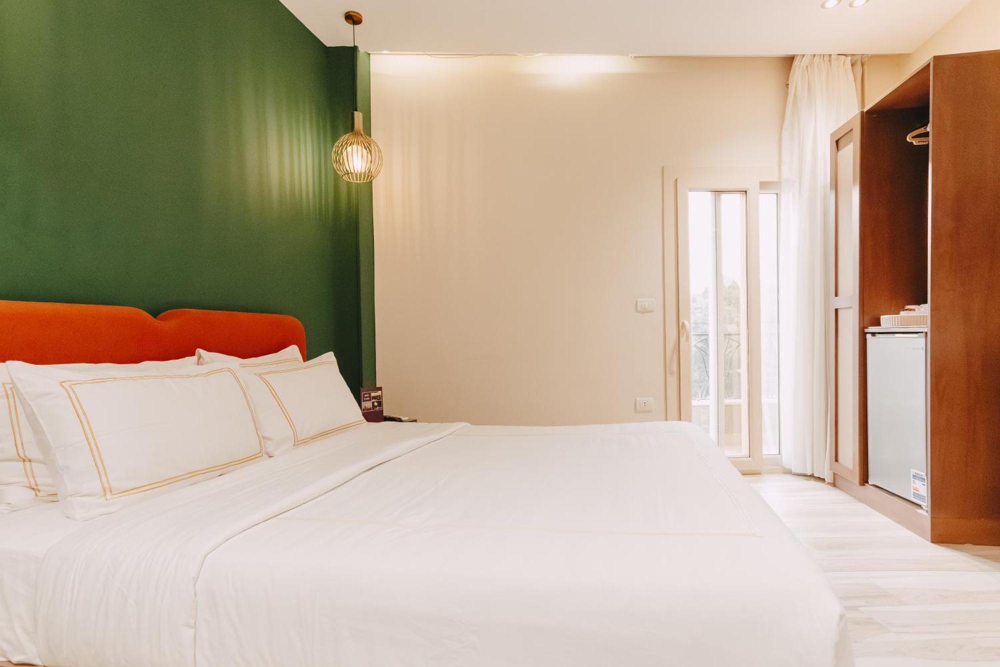 Almas Pyramids Hotel Kafret el-Gabal エクステリア 写真