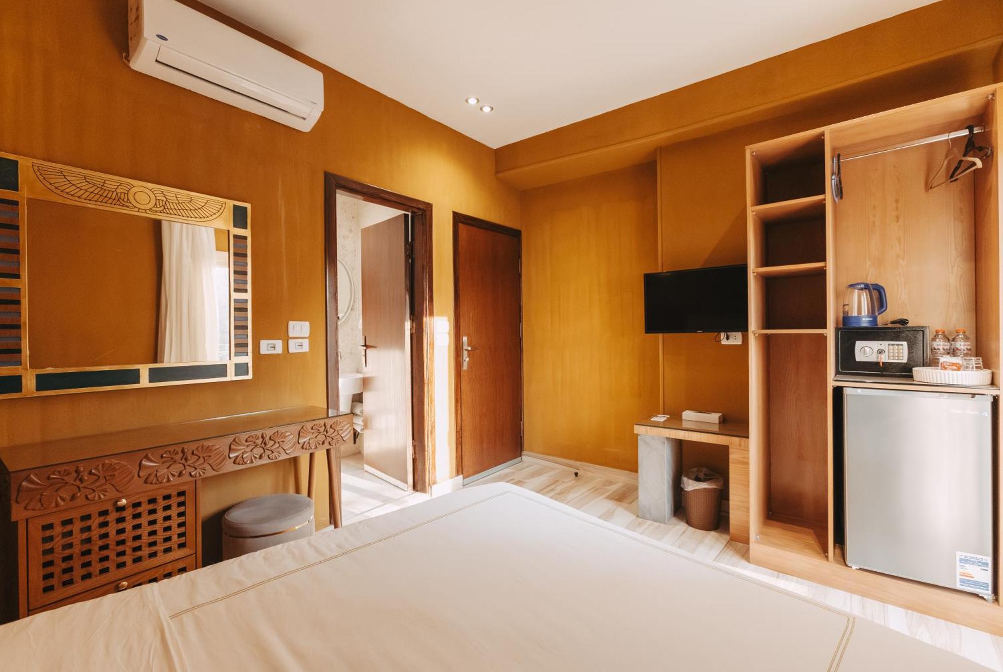Almas Pyramids Hotel Kafret el-Gabal エクステリア 写真