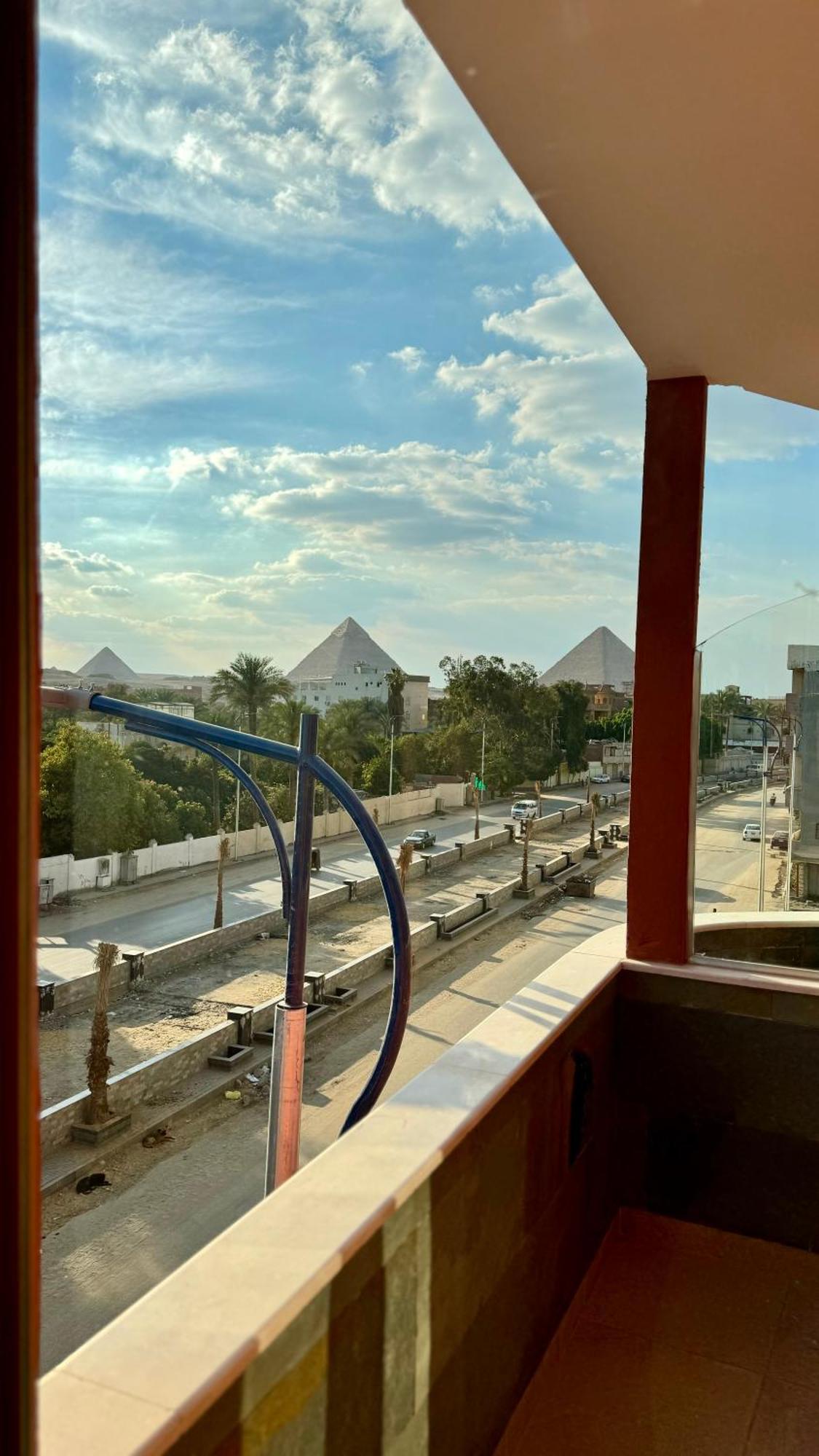 Almas Pyramids Hotel Kafret el-Gabal エクステリア 写真