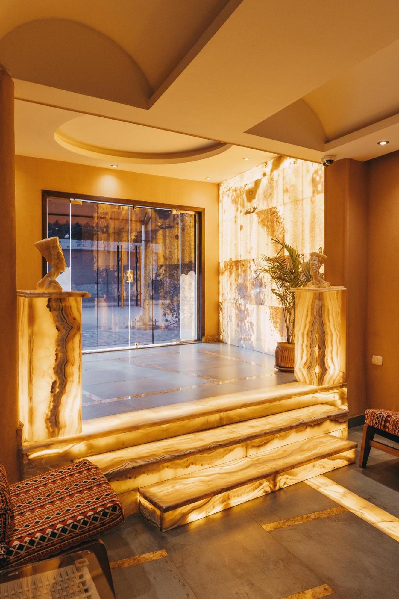 Almas Pyramids Hotel Kafret el-Gabal エクステリア 写真
