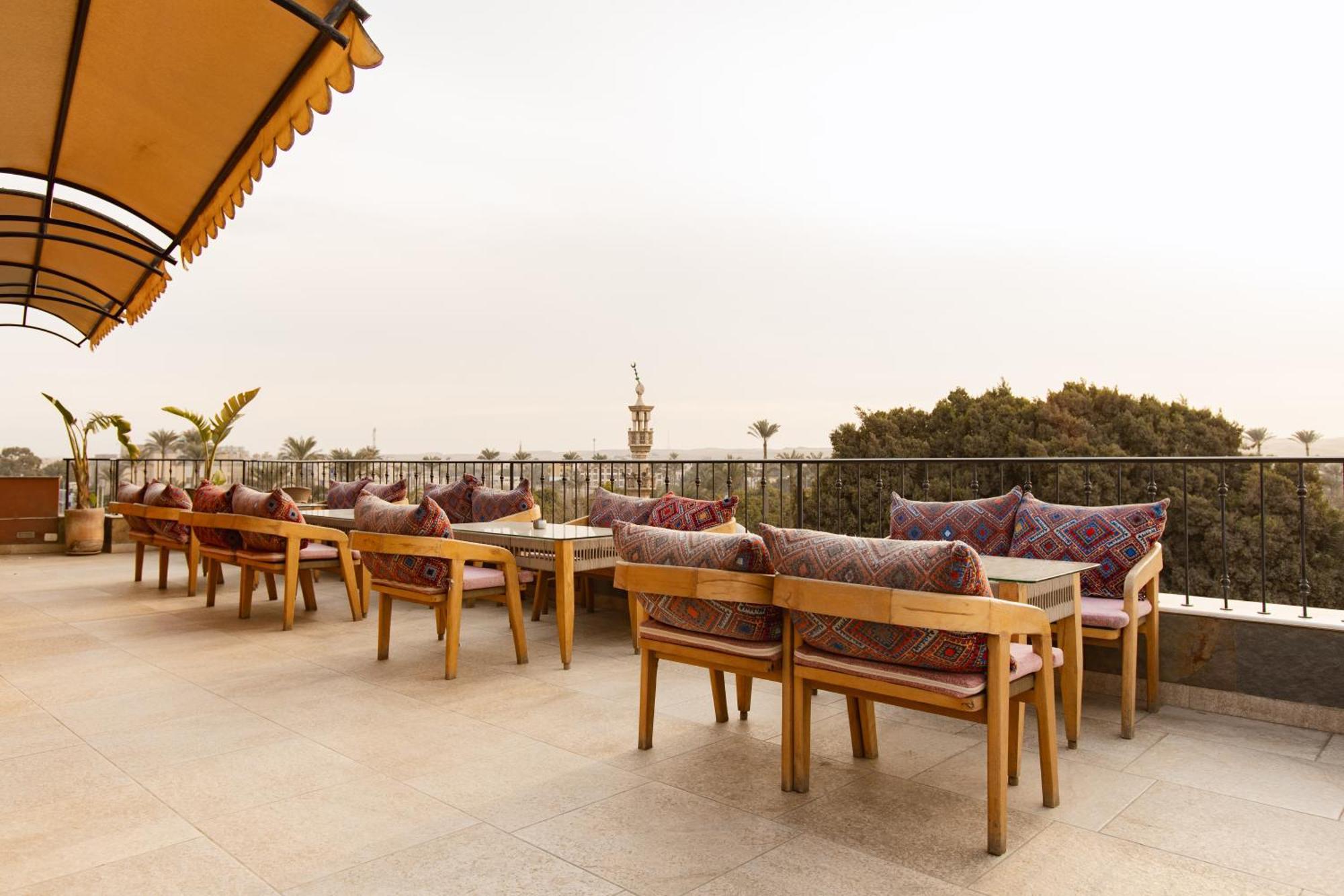 Almas Pyramids Hotel Kafret el-Gabal エクステリア 写真